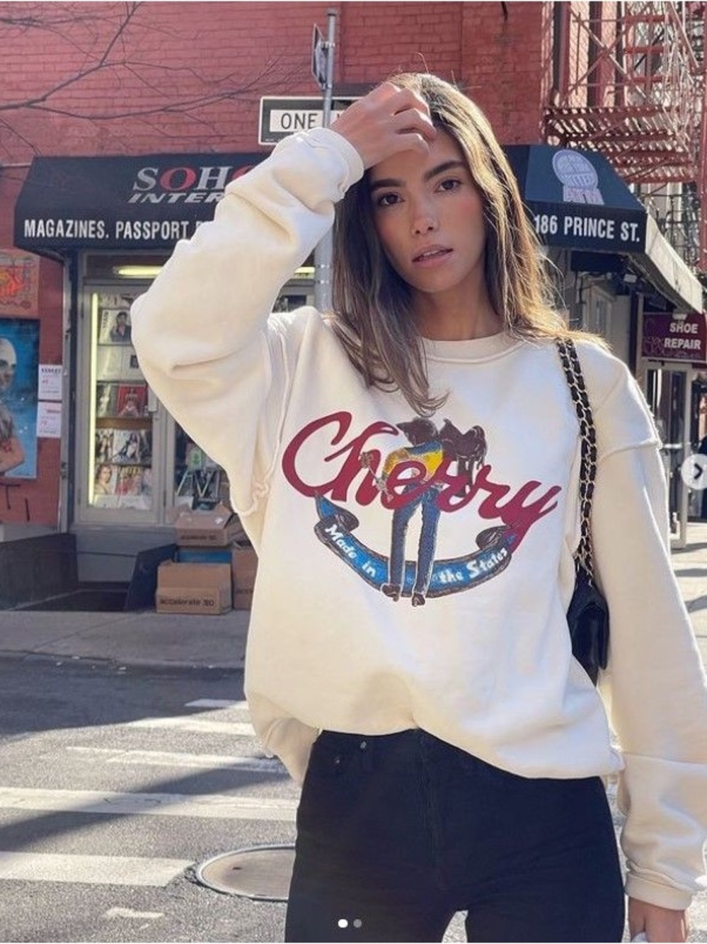 NWOT CHERRY LA Made in the States Crewneck in Ivory, size L